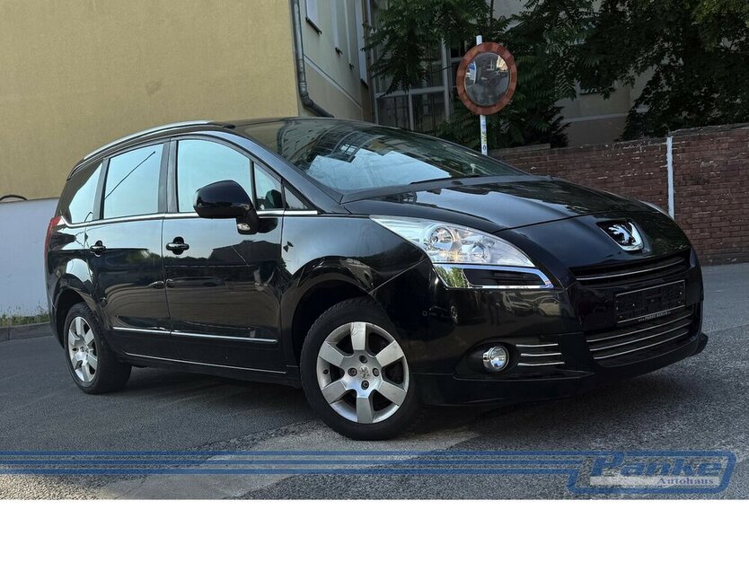 Peugeot 5008 1.6 155 THP Family plus*7Sitz*HUD*Pano*NAV* 143.915 km 7.980 € Berlin 13187