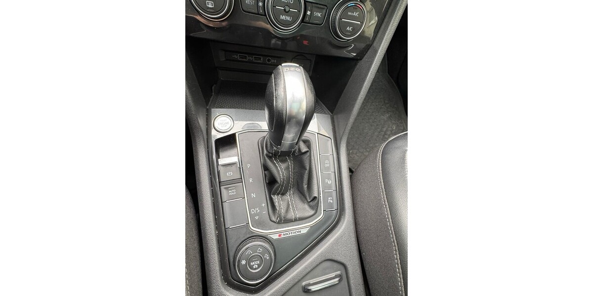 VW Tiguan 138.000 km 30.200 &euro; Puchheim 82178