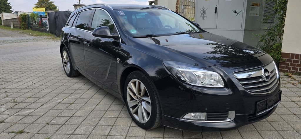 Opel Insignia 240.000 km 3.990 € Leipzig - Ost 04328
