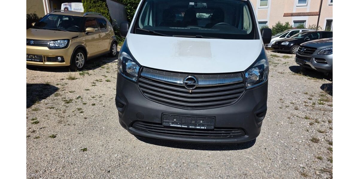 Opel Vivaro 99.750 km 8.490 &euro; Kempten 87435
