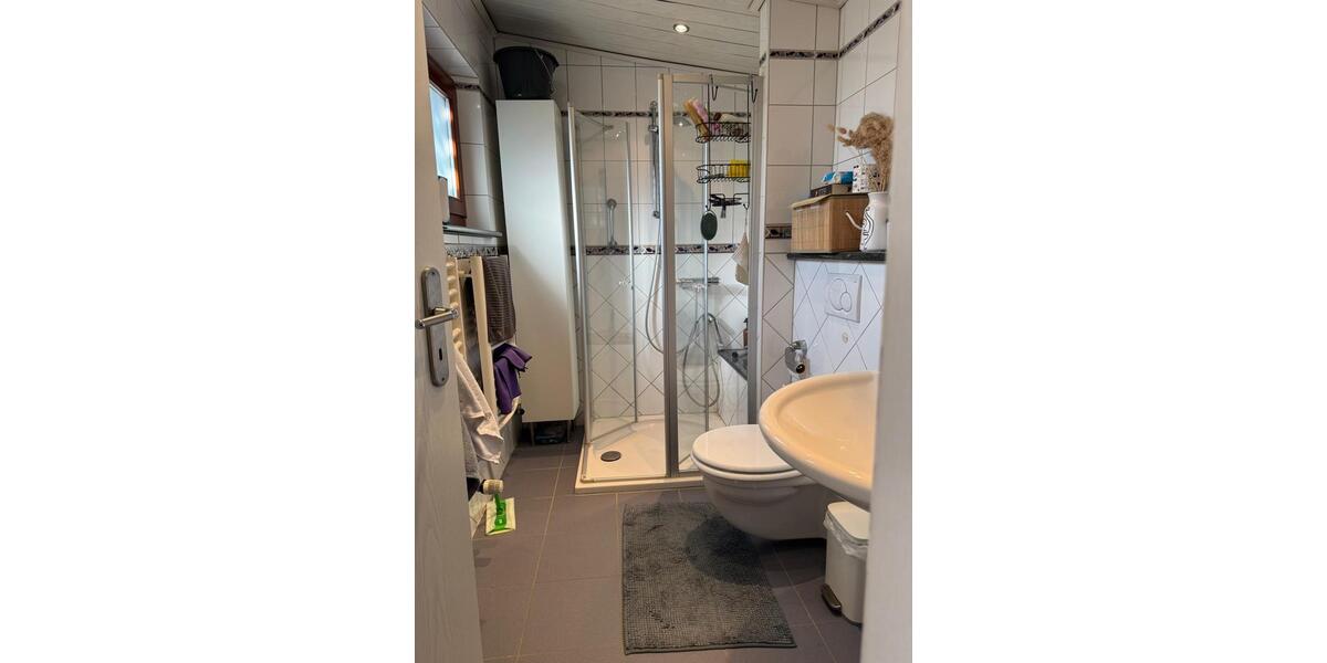 Erdgeschoßwohnung Schwalbach - 3 Zimmer, 113 m&sup2;, 900&euro; | Angebot:25436100