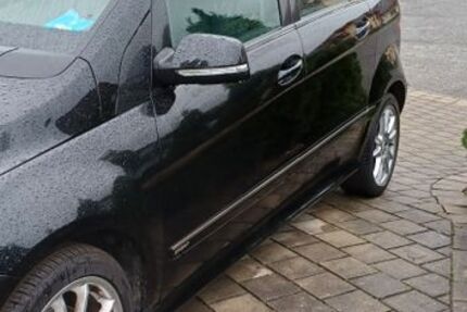 Mercedes-Benz B 220 198.311 km 3.700 € Riedhausen 88377