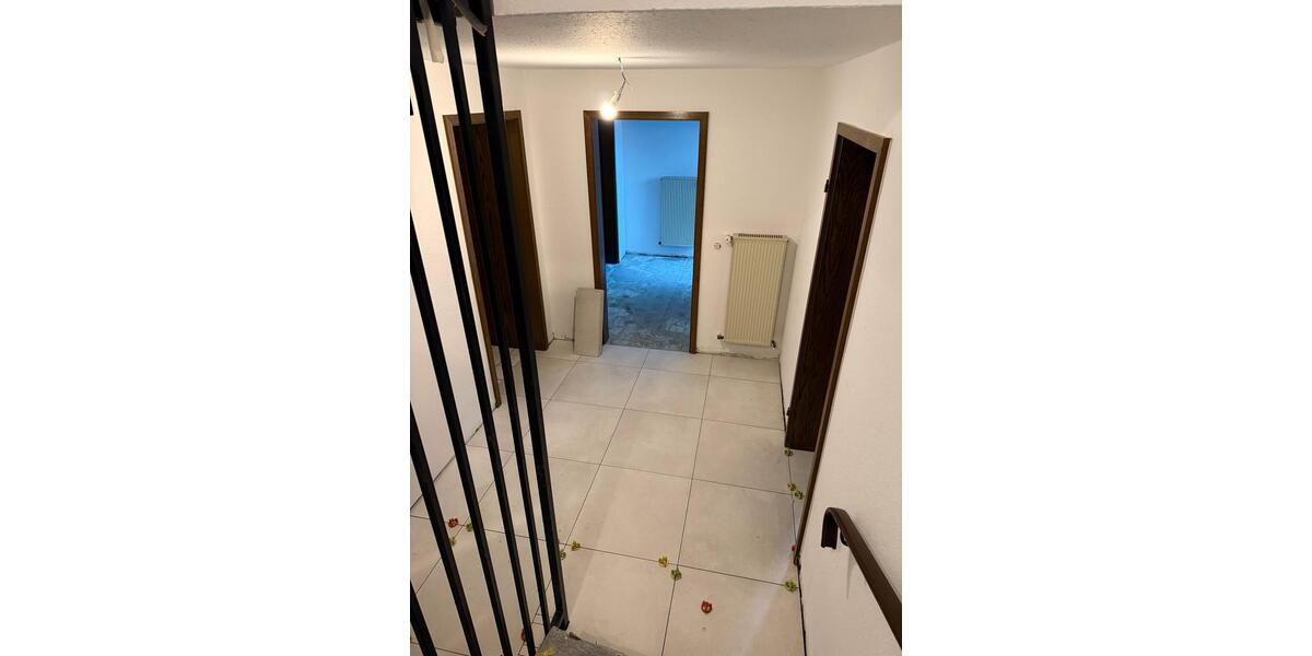 Reihenhaus Kierspe - 6 Zimmer, 140 m&sup2;, 1.300&euro; | Angebot:26314343