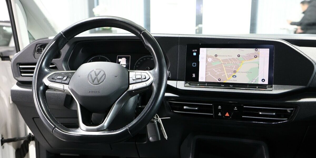 VW Caddy Maxi KOMBI 2.0 TDI 4M LIFE IQ ALLRAD OPTIK 95.000 km 29.881 &euro; Hamm 59077