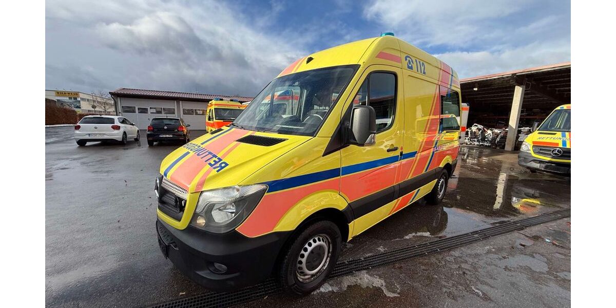 Mercedes-Benz Sprinter 264.000 km 16.500 &euro; Memmingen 87700