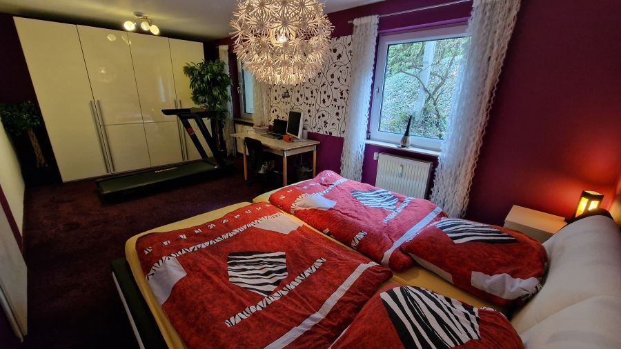 Provisionsfrei* 1-2-Familienhaus in Bestlage - 1.404 m² Grundstück mit weiterem Baurecht - Einfamilienhaus Rödental | Angebot:27005881
