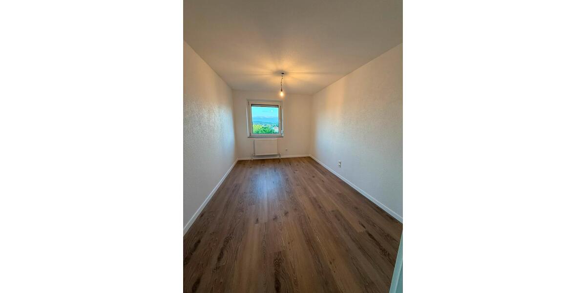 Etagenwohnung Villingen-Schwenningen Schwenningen - 3.5 Zimmer, 90 m&sup2;, 319.950&euro; | Angebot:27096345