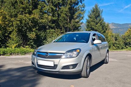 Opel Astra 19.500 km 8.900 € Garmisch-Partenkirchen 82496