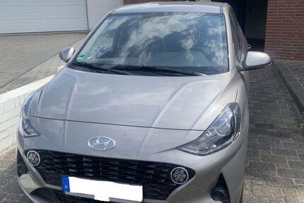 Hyundai i10 8.100 km 11.700 &euro; Aldenhoven 52457