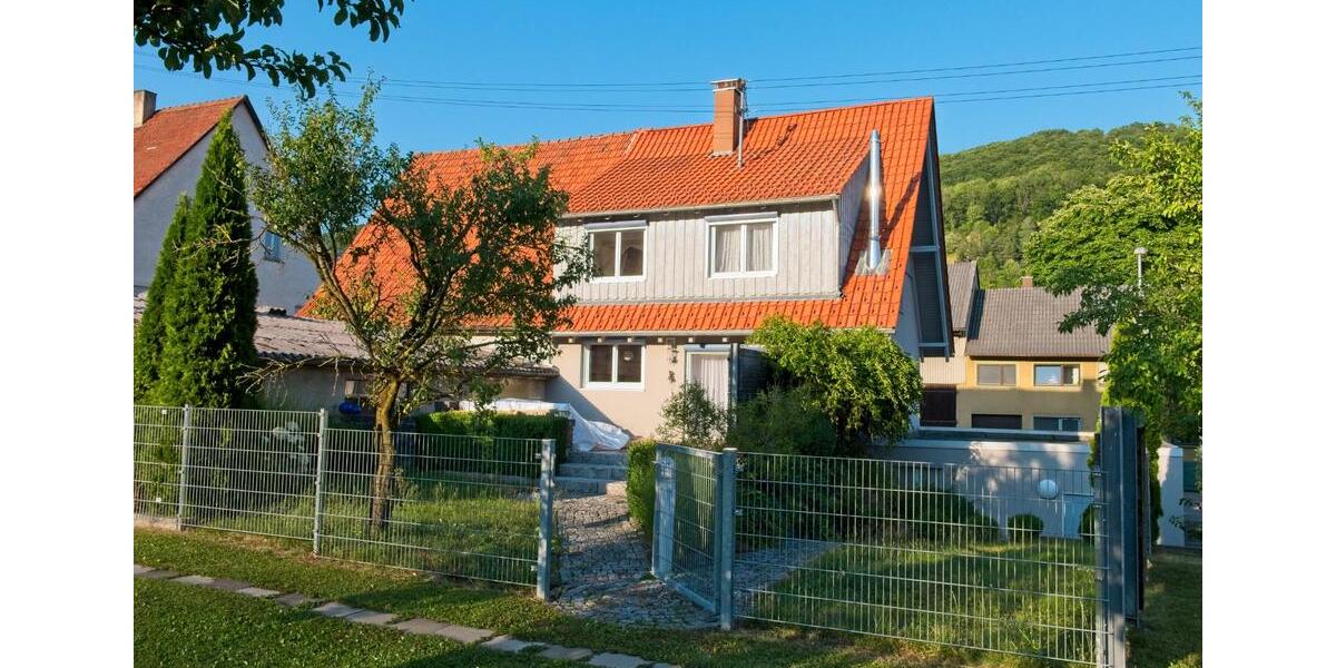 Einfamilienhaus Gruibingen - 5 Zimmer, 120 m&sup2;, 1.450&euro; | Angebot:26137748