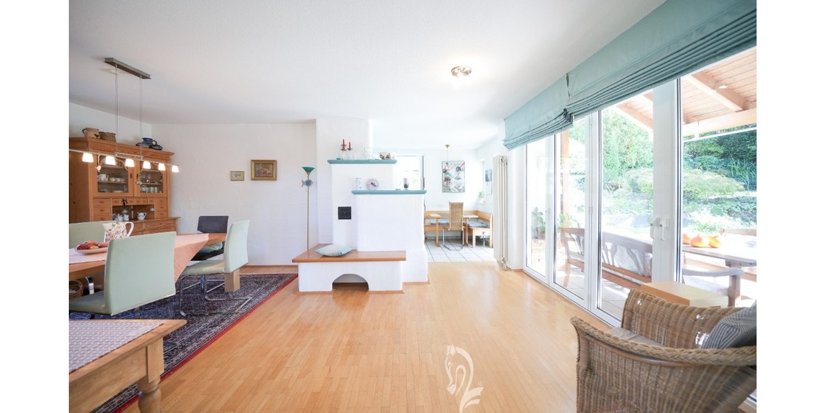 *reserviert* Attraktives Architekten-Einfamilienhaus mit Einliegerwohnung und herrlichem Garten - Einfamilienhaus Wertheim | Angebot:27081421