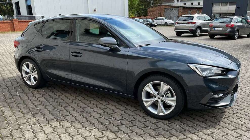 Seat Leon 4.000 km 24.190 € Eisenhüttenstadt 15890