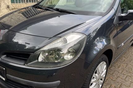 Renault Clio 85.000 km 2.450 &euro; Mönchengladbach 41069
