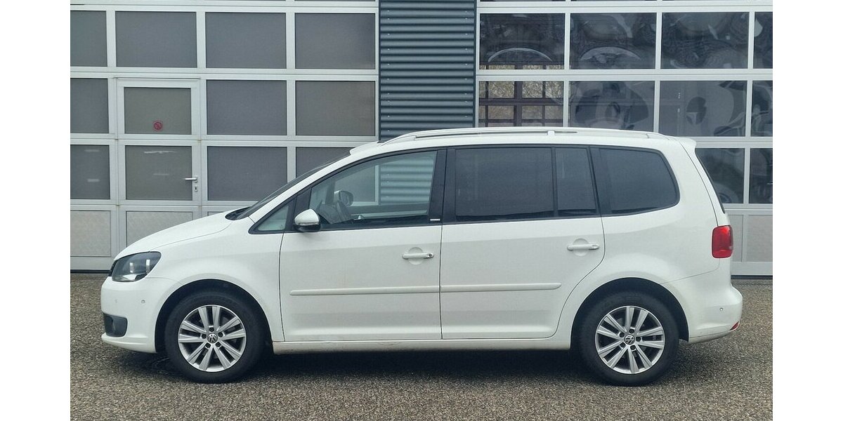 VW Touran Style BMT 7 Sitzer Klimaautomatik NAVI 269.000 km 7.998 &euro; Landau 76829