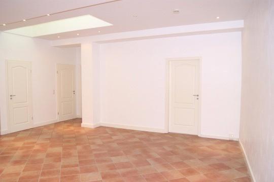 Erdgeschoßwohnung Lübeck Innenstadt - 3 Zimmer, 178 m&sup2;, 1.495&euro; | Angebot:26412545