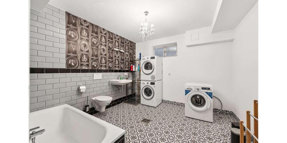 Einfamilienhaus Würzburg Dürrbachau - 8 Zimmer, 208 m&sup2;, 2.500&euro; | Angebot:26676454