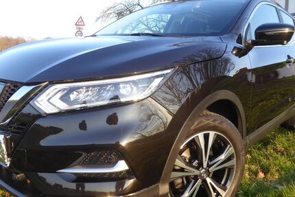 Nissan Qashqai 67.400 km 15.900 &euro; Bielefeld 33619