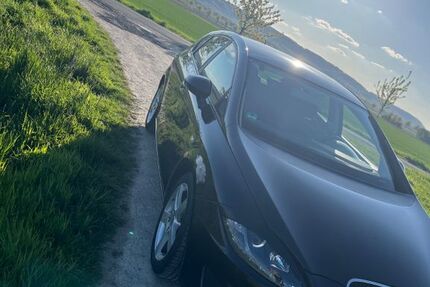 Seat Leon 247.639 km 2.999 &euro; Springe 31832