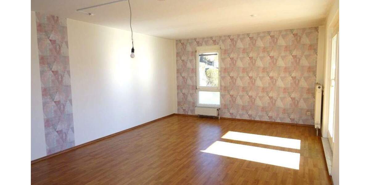 Etagenwohnung Ötisheim - 2 Zimmer, 58 m&sup2;, 189.000&euro; | Angebot:25280033
