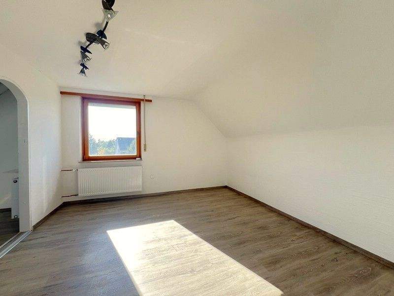 Ihre Gelegenheit! Schöne Doppelhaushälfte mit großem Garten in Laufer Bestlage zur Miete 5 zimmer