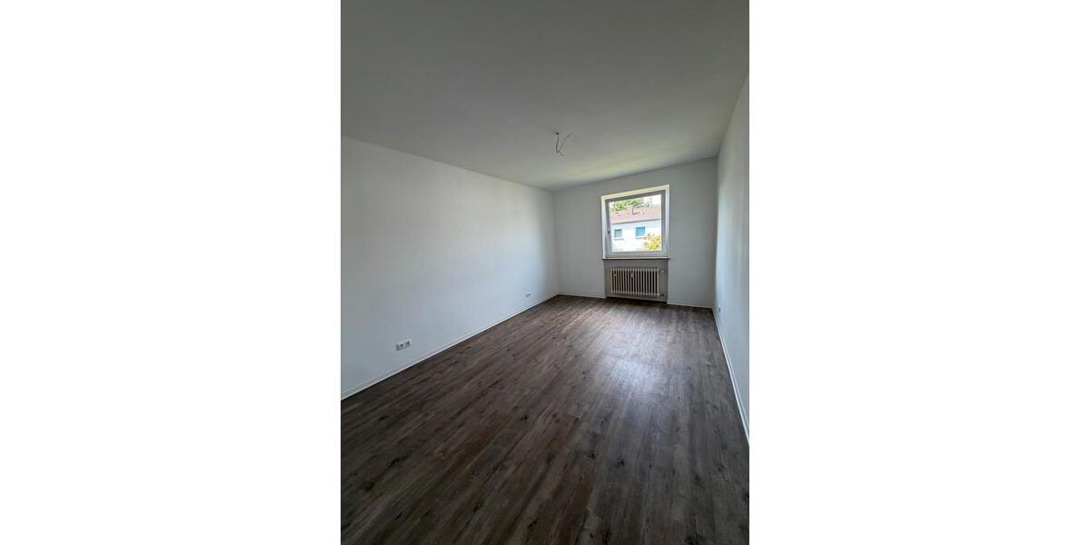 Etagenwohnung Kirchseeon - 4 Zimmer, 84 m&sup2;, 1.351&euro; | Angebot:26618212