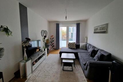 Super Helle 2 Zimmerwohnung Nähe Rosenheim Bahnhof( ab 1 August)