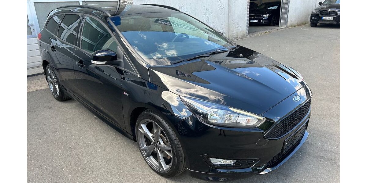 Ford Focus 51.000 km 10.990 &euro; Nürnberg 90439