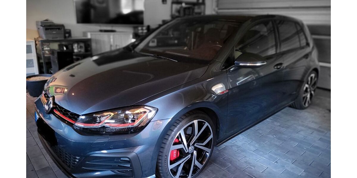 VW Golf 57.180 km 24.750 &euro; Tellingstedt 25782