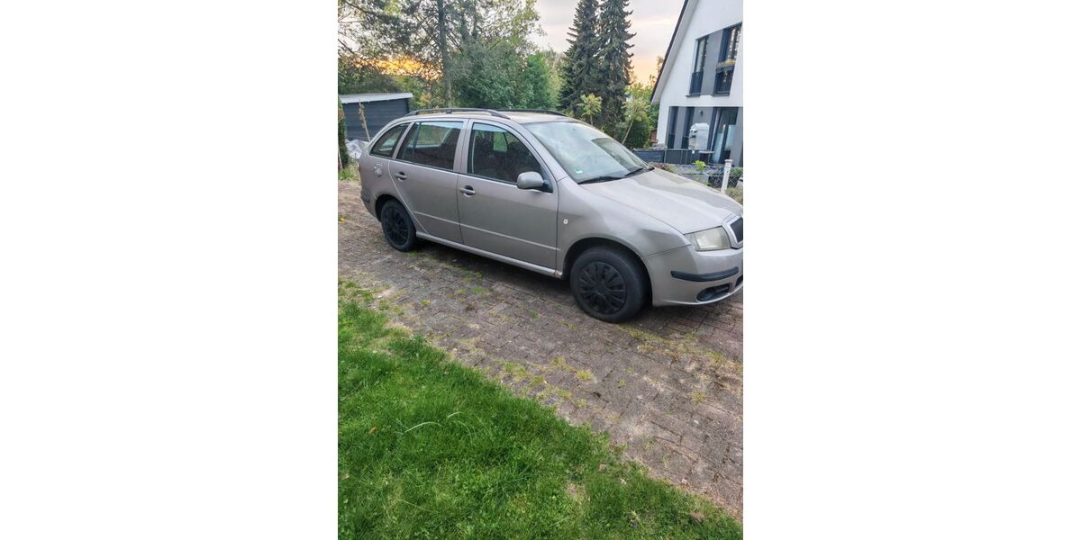 Skoda Fabia 230.000 km 800 &euro; Geesthacht 21502