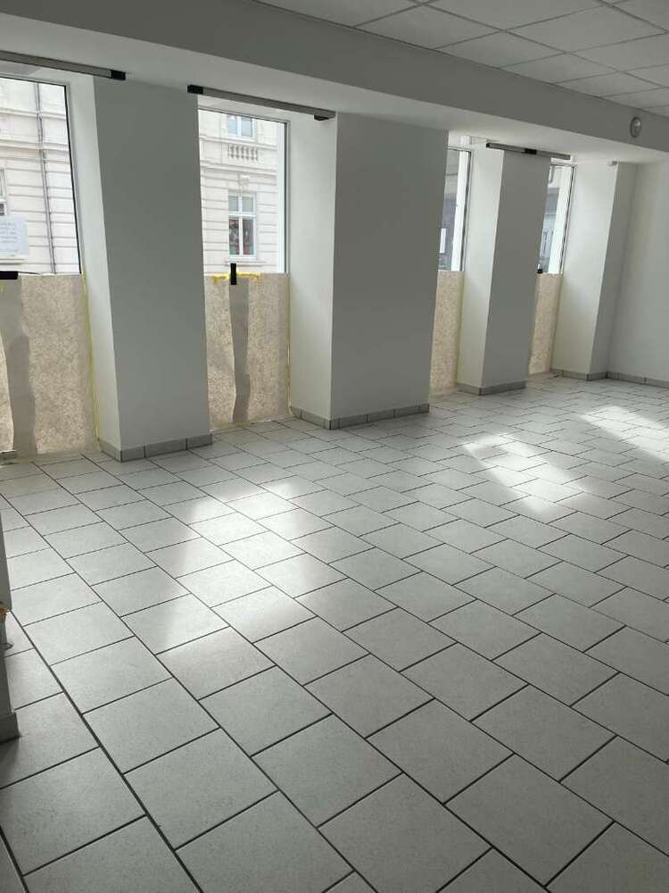 Büro in Kamen 1.400 € 300 m²