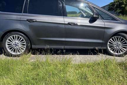 Ford Galaxy 179.841 km 13.990 &euro; Dresden 01307