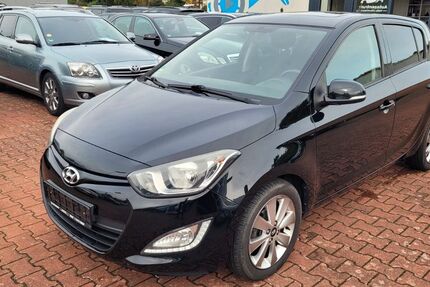 Hyundai i20 165.568 km 7.490 € Halle (Westfalen) 33790