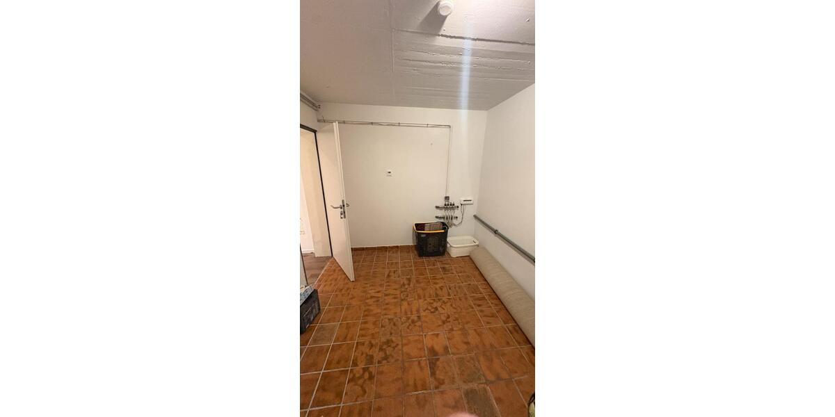 Attraktive 2-Zimmer-Wohnung in ruhigem Drei-Parteien-Haus 2 zimmer