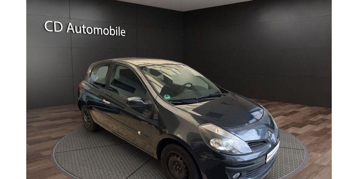 Renault Clio 40.804 km 1.890 &euro; Recklinghausen 45659