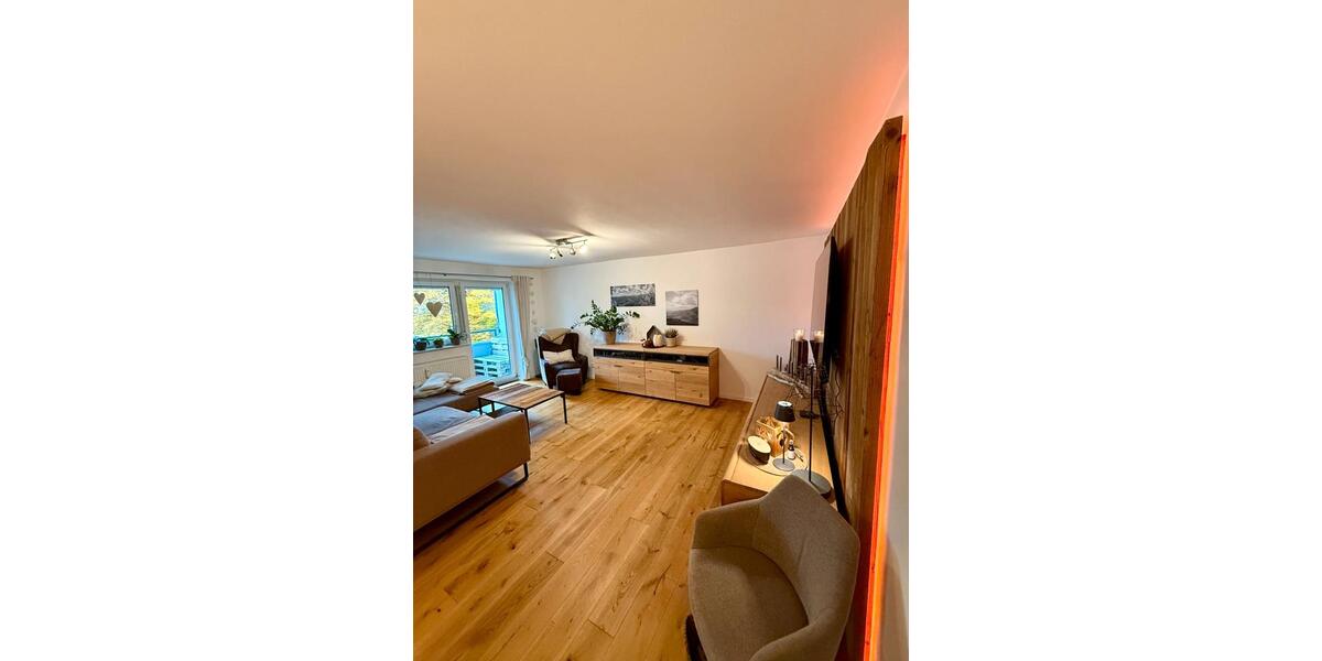 Dachgeschoßwohnung Augsburg Lechhausen - 3 Zimmer, 84 m&sup2;, 430.000&euro; | Angebot:27190864