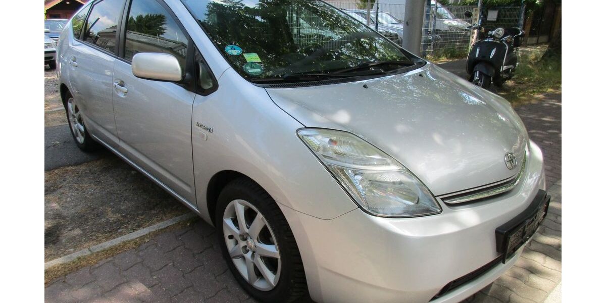 Toyota Prius 256.000 km 2.950 &euro; Berlin 12357