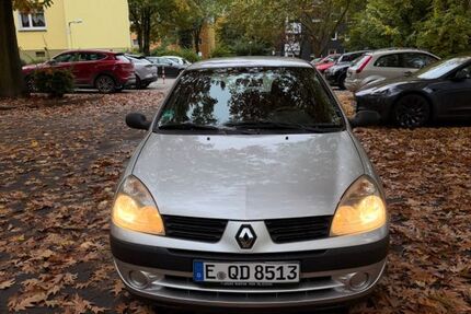 Renault Clio 185.820 km 750 € Essen 45219