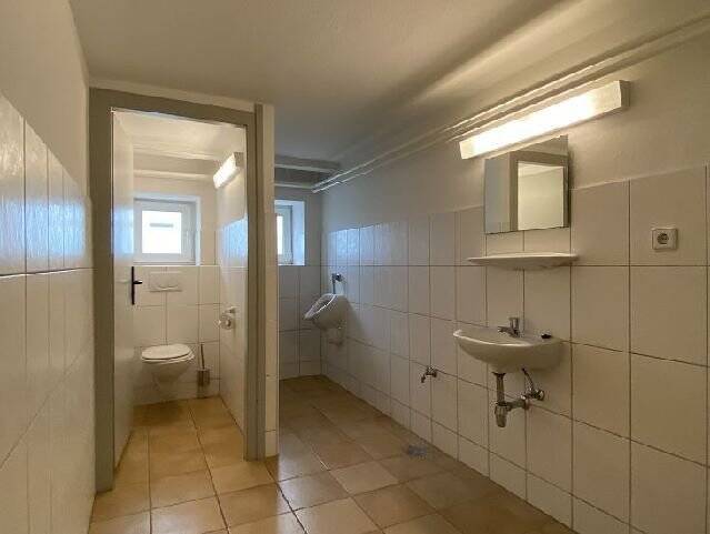 REPRÄSENTATIVES BÜROHAUS IM HERZEN DER KREFELDER INNENSTADT ZU VERMIETEN!