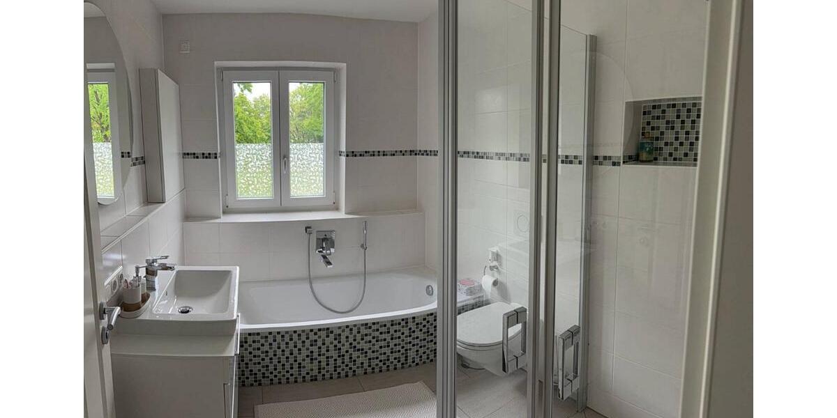 Reihenhaus München Trudering-Riem - 4 Zimmer, 170 m&sup2;, 4.500&euro; | Angebot:26675529