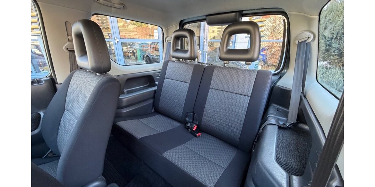 Suzuki Jimny 4x4 158.000 km 7.500 &euro; Rudolstadt 07407