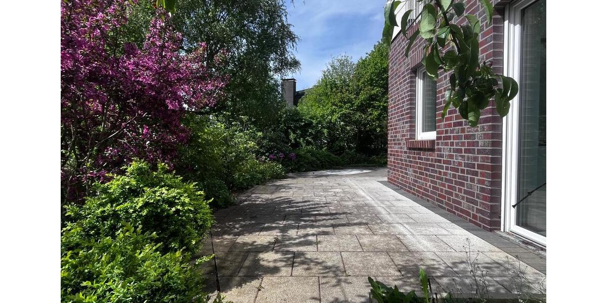 Einfamilienhaus Bad Pyrmont - 4 Zimmer, 180 m&sup2;, 1.600&euro; | Angebot:26470340