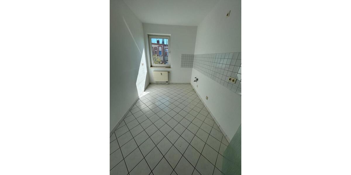 Dachgeschoßwohnung Burg - 3 Zimmer, 58 m&sup2;, 377&euro; | Angebot:25178756