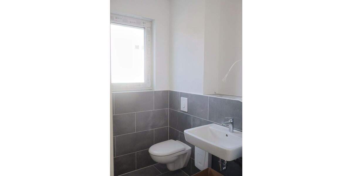 Etagenwohnung Nauen Berge - 2 Zimmer, 79 m&sup2;, 1.074&euro; | Angebot:26261935