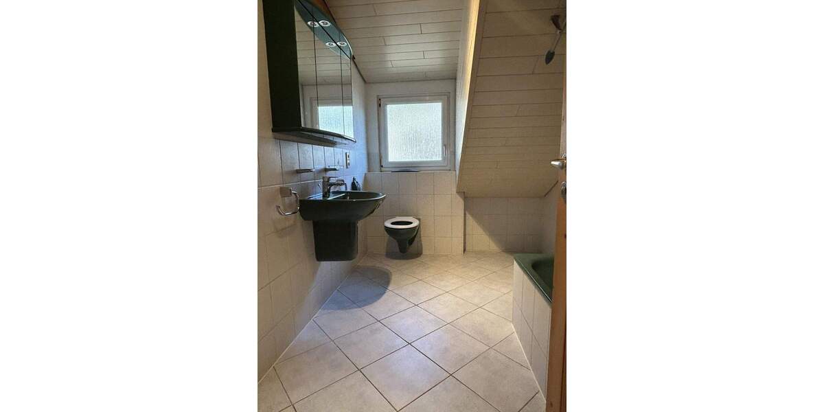 Etagenwohnung Titisee-Neustadt Neustadt - 3 Zimmer, 93 m&sup2;, 265.000&euro; | Angebot:25476119