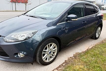 Ford Focus 121.000 km 4.290 &euro; Neufahrn bei Freising 85375