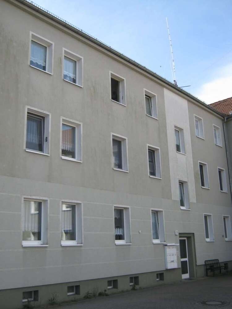 Wohnung zum Mieten in Meuselwitz 365 € 68.27 m²