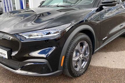Ford Mustang Mach-E 17.500 km 33.900 € Schrobenhausen 86529
