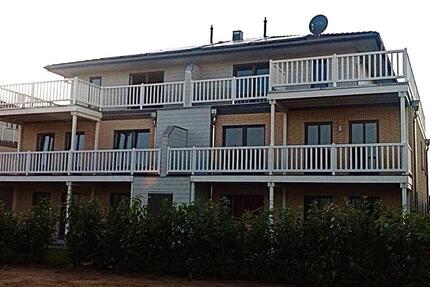 Neuwertige Penthaus-Wohnung mit großem Balkon in Husum