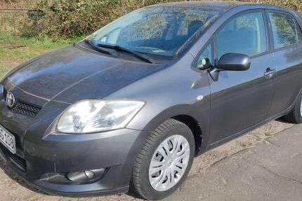 Toyota Auris 60.000 km 5.250 &euro; Wedel 22880