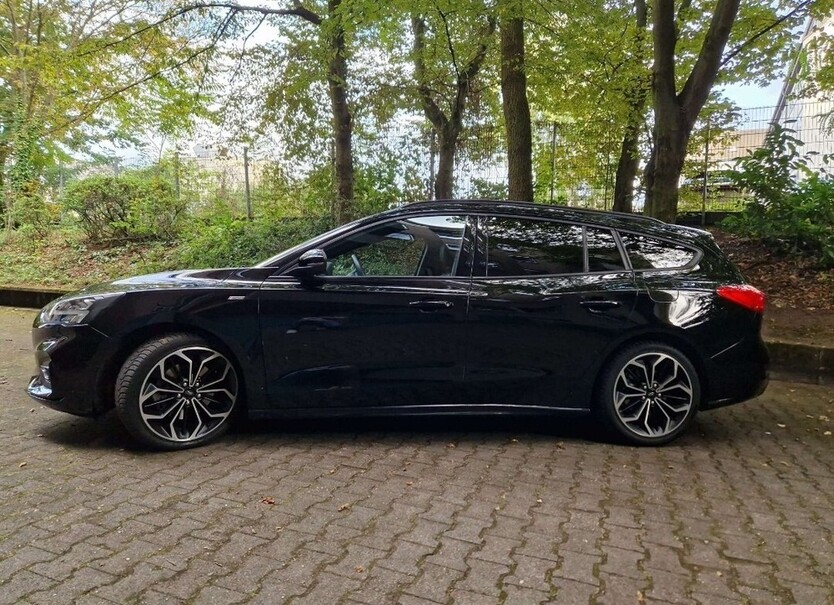 Ford Focus 65.987 km 18.000 € Köln 50667